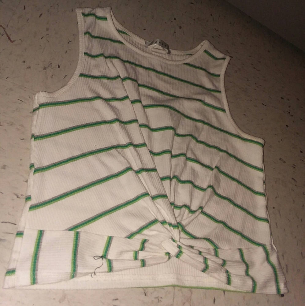 Striped cropped shirt